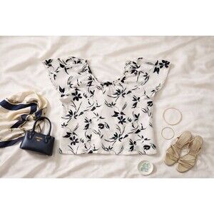 Banana Republic White Black Floral Blouse | Short Sleeve Scoop Neck | Women’s XL